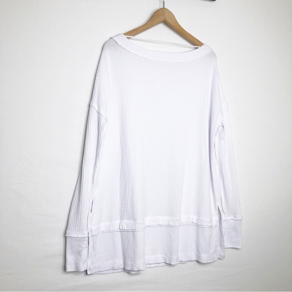 Free people with a free white North Shore thermal top - Picture 7 of 11